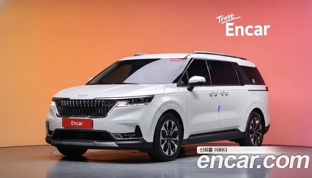 Kia Canival 2023 — photo 1