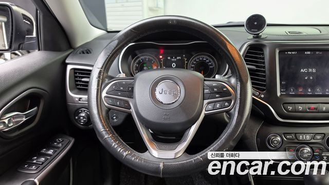 Jeep Cherokee 2019 — photo 19