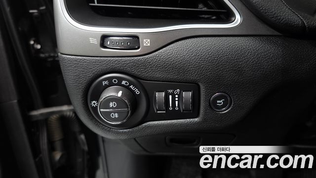 Jeep Cherokee 2019 — photo 22