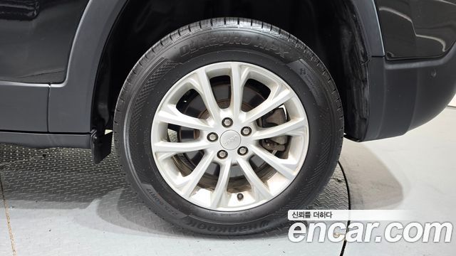 Jeep Cherokee 2019 — photo 7