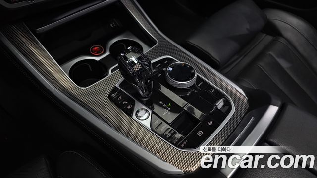 BMW X5 2021 — photo 12