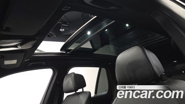 BMW X5 2021 — photo 24