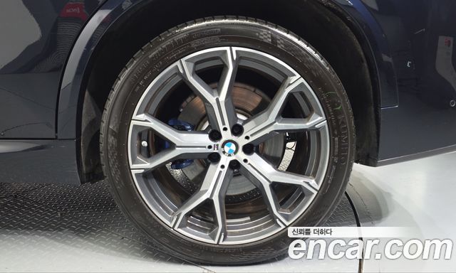 BMW X5 2021 — photo 7