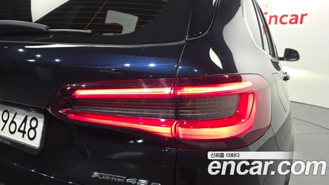 BMW X5 2021 — photo 9