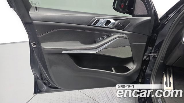BMW X5 2021 — photo 14