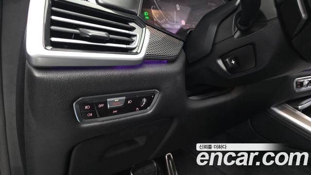BMW X5 2021 — photo 28