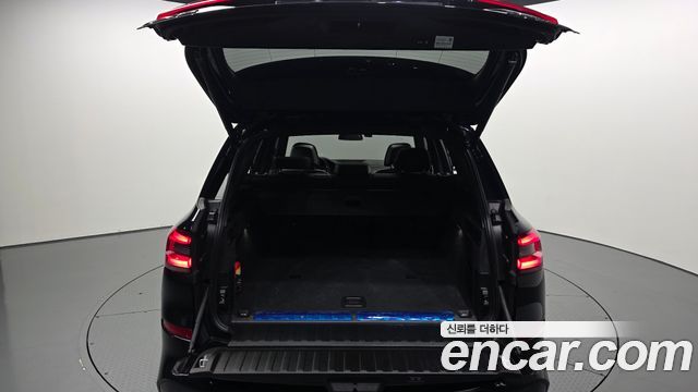 BMW X5 2021 — photo 32
