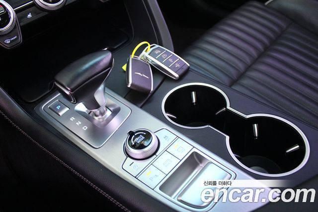 Genesis G70 2018 — photo 12