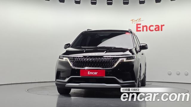 Kia Canival 2023 — photo 3