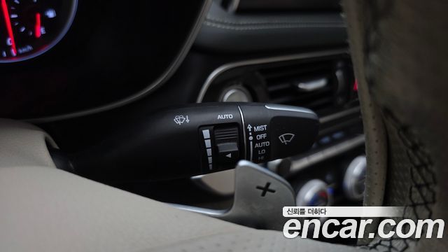 Genesis G70 2019 — photo 22