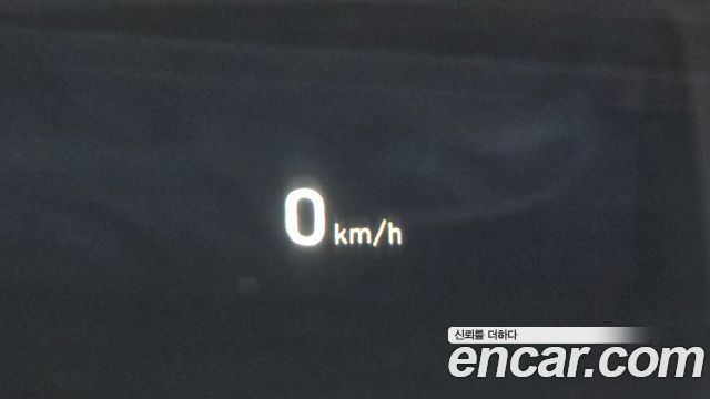 Genesis G70 2019 — photo 24