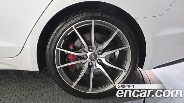 Genesis G70 2019 — photo 7