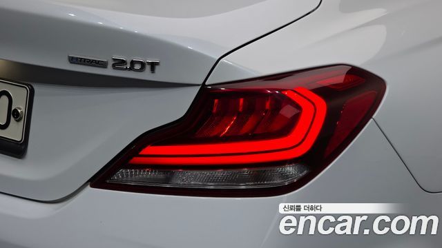 Genesis G70 2019 — photo 9