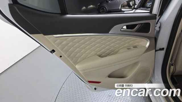 Genesis G70 2019 — photo 15