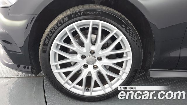 Audi A6 2018 — photo 5