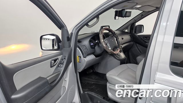 Hyundai Starex 2020 — photo 13
