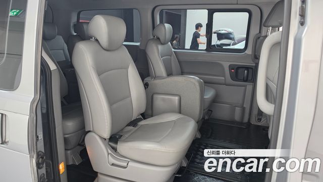 Hyundai Starex 2020 — photo 17