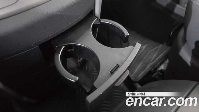 Hyundai Starex 2020 — photo 23