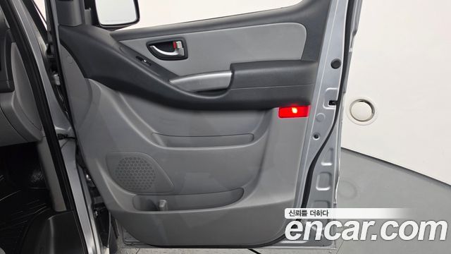 Hyundai Starex 2020 — photo 15