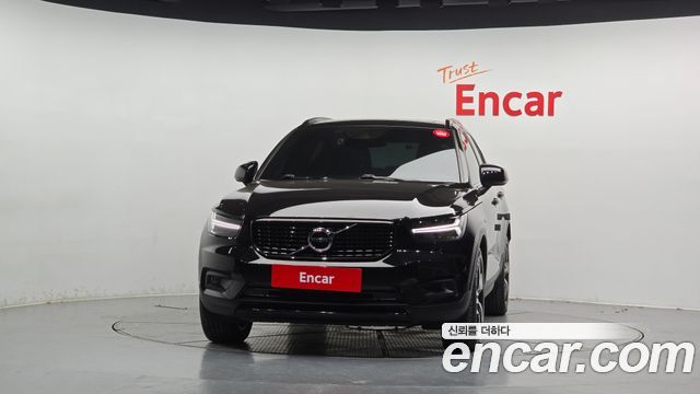 Volvo XC40 2021 — photo 3