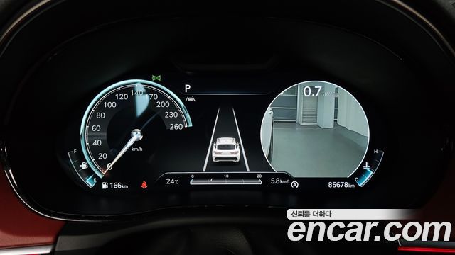 Genesis GV70 2023 — photo 11