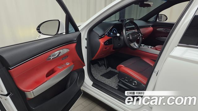 Genesis GV70 2023 — photo 13