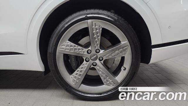 Genesis GV70 2023 — photo 7