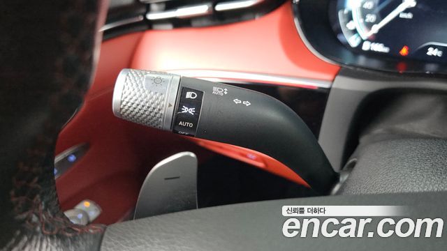 Genesis GV70 2023 — photo 29