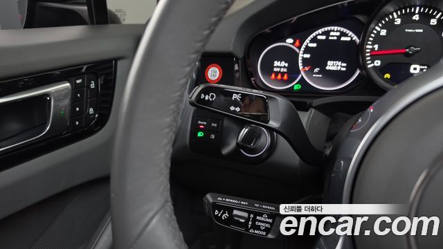 Porsche Cayenne 2023 — photo 22