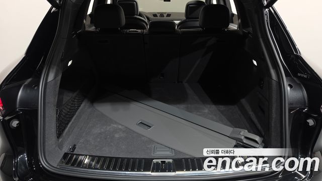 Porsche Cayenne 2023 — photo 25