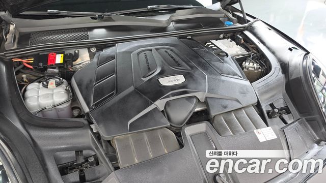 Porsche Cayenne 2020 — photo 6