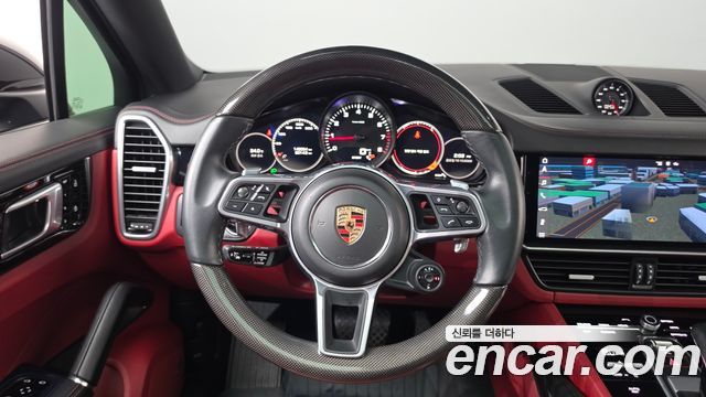 Porsche Cayenne 2020 — photo 14