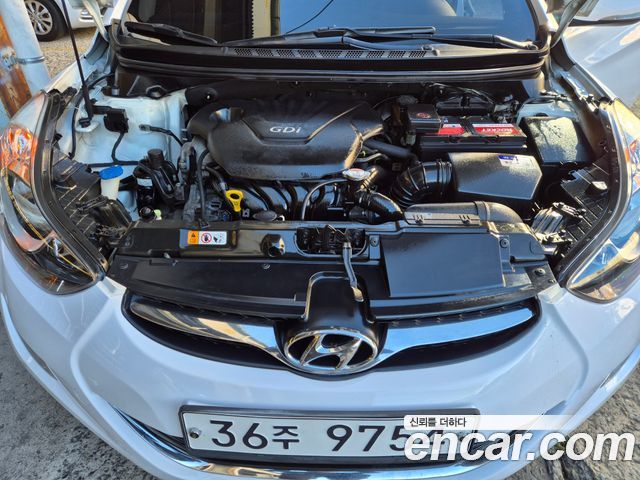 Hyundai AVANTE 2013 — photo 6