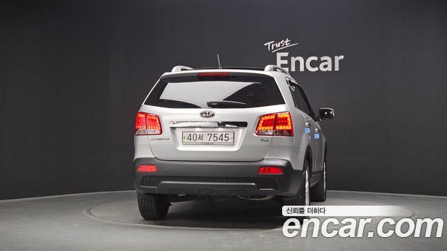 Kia Sorento 2011 — photo 4