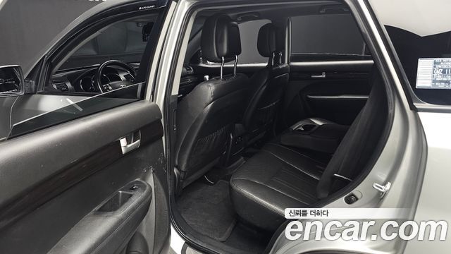 Kia Sorento 2011 — photo 12
