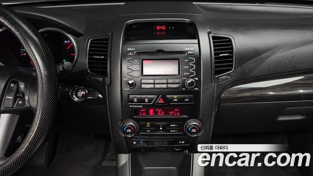 Kia Sorento 2011 — photo 14