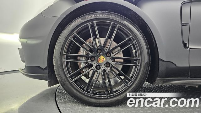 Porsche Panamera 2018 — photo 5