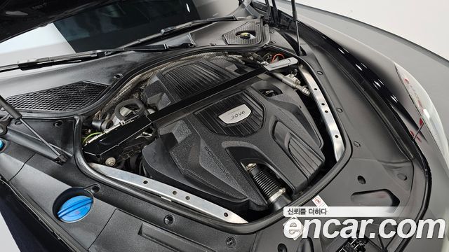 Porsche Panamera 2018 — photo 6