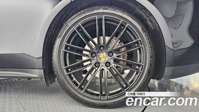 Porsche Panamera 2018 — photo 7