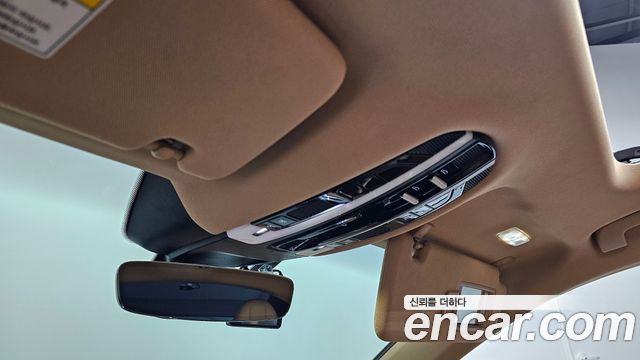 Porsche Panamera 2018 — photo 27