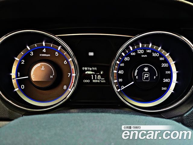 Hyundai Sonata 2010 — photo 10