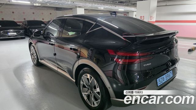 Genesis GV60 2023 — photo 2