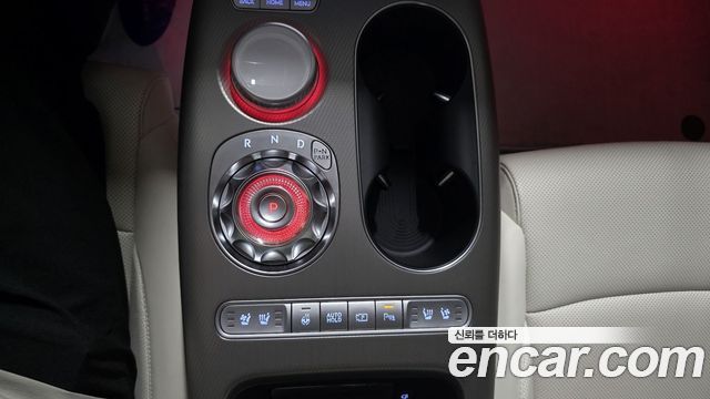 Genesis GV60 2023 — photo 9