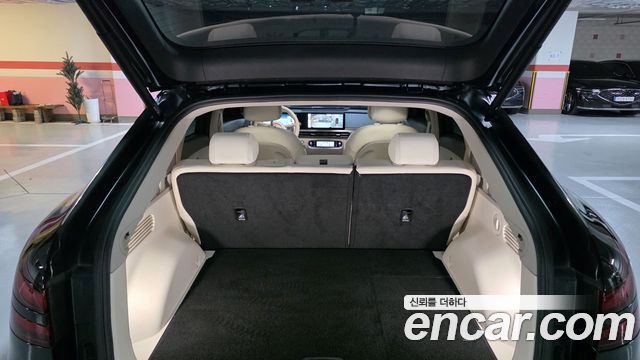 Genesis GV60 2023 — photo 13