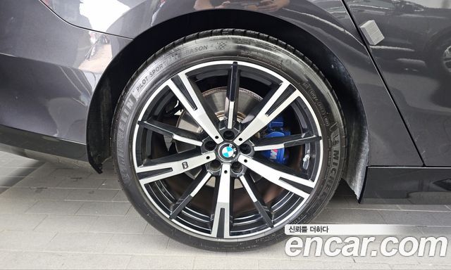 BMW 5-Series 2025 — photo 5