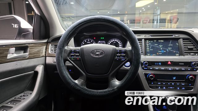 Hyundai Sonata 2015 — photo 14