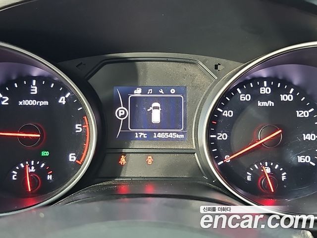 Kia Canival 2015 — photo 7
