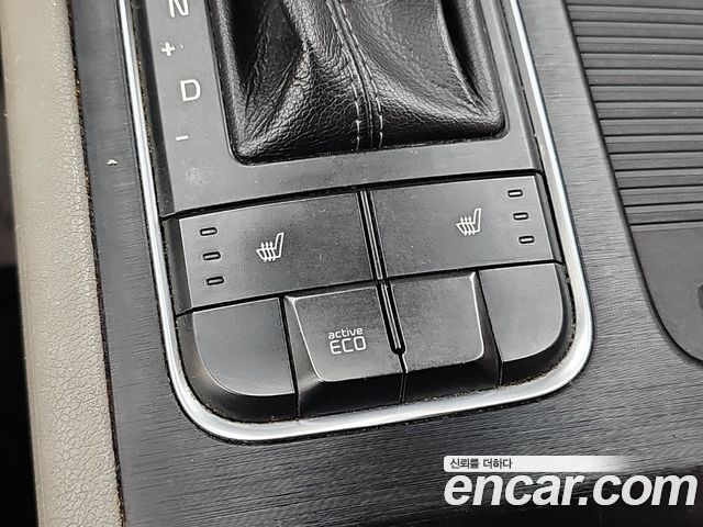 Kia Canival 2015 — photo 15
