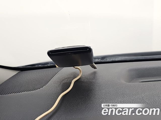 Kia Canival 2015 — photo 18