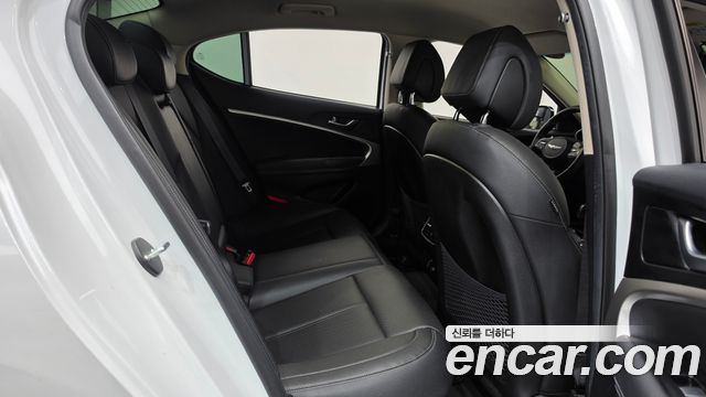Genesis G70 2022 — photo 17